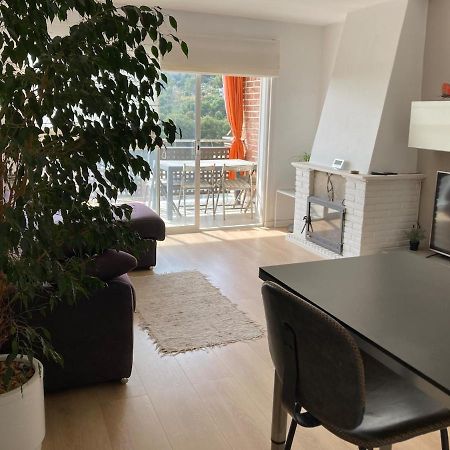 Apartamento Con Vistas Al Mar Castelldefels Ngoại thất bức ảnh
