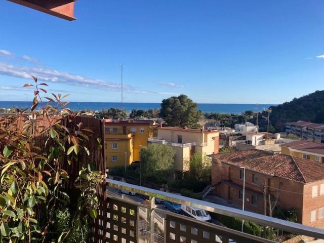 Apartamento Con Vistas Al Mar Castelldefels Ngoại thất bức ảnh