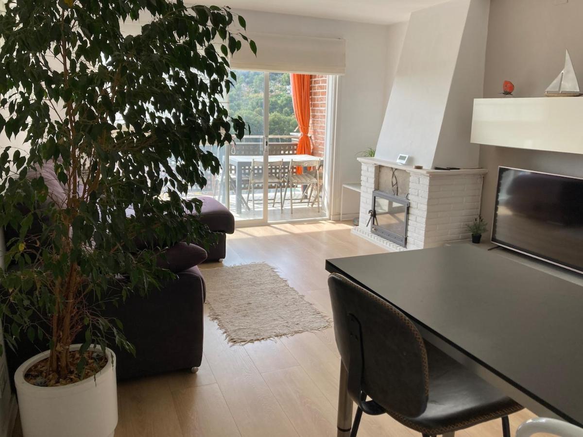 Apartamento Con Vistas Al Mar Castelldefels Ngoại thất bức ảnh