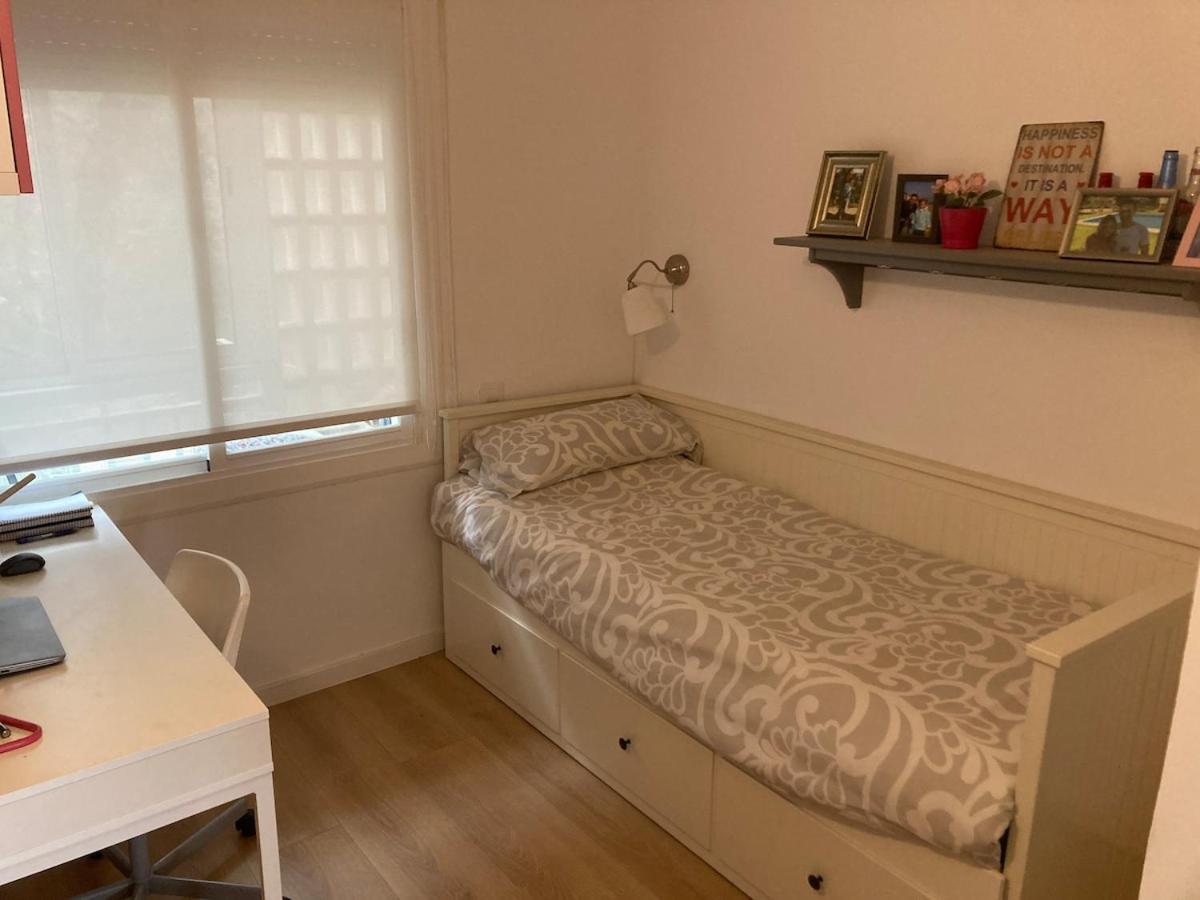Apartamento Con Vistas Al Mar Castelldefels Ngoại thất bức ảnh