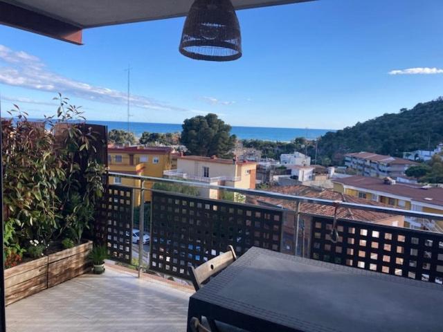 Apartamento Con Vistas Al Mar Castelldefels Ngoại thất bức ảnh
