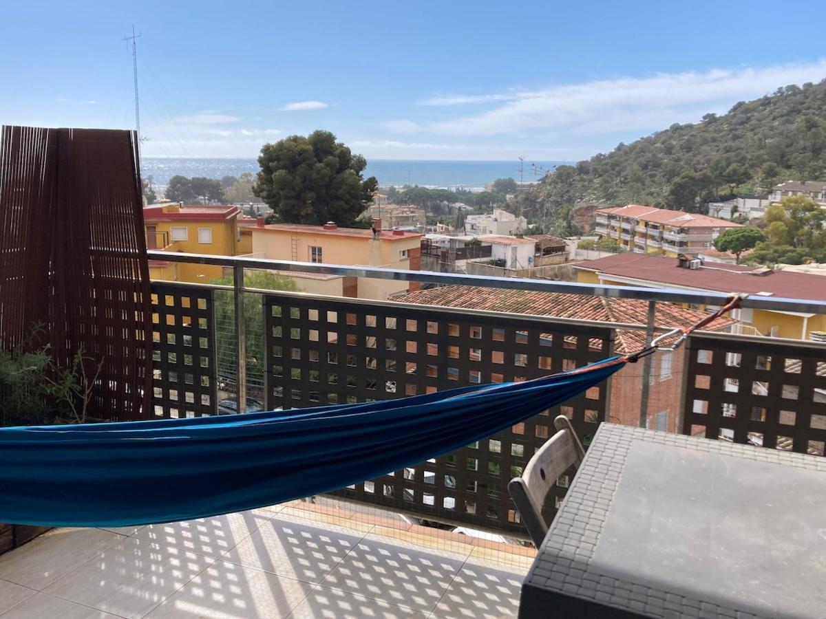 Apartamento Con Vistas Al Mar Castelldefels Ngoại thất bức ảnh